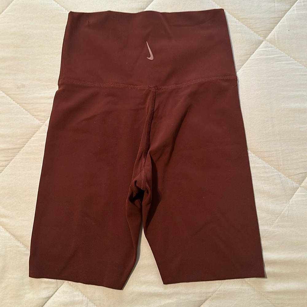 Nike women biker shorts